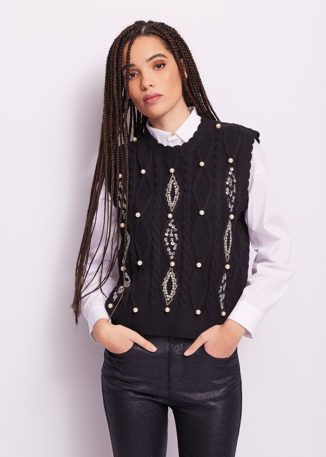 Knitted vest with rhinestones