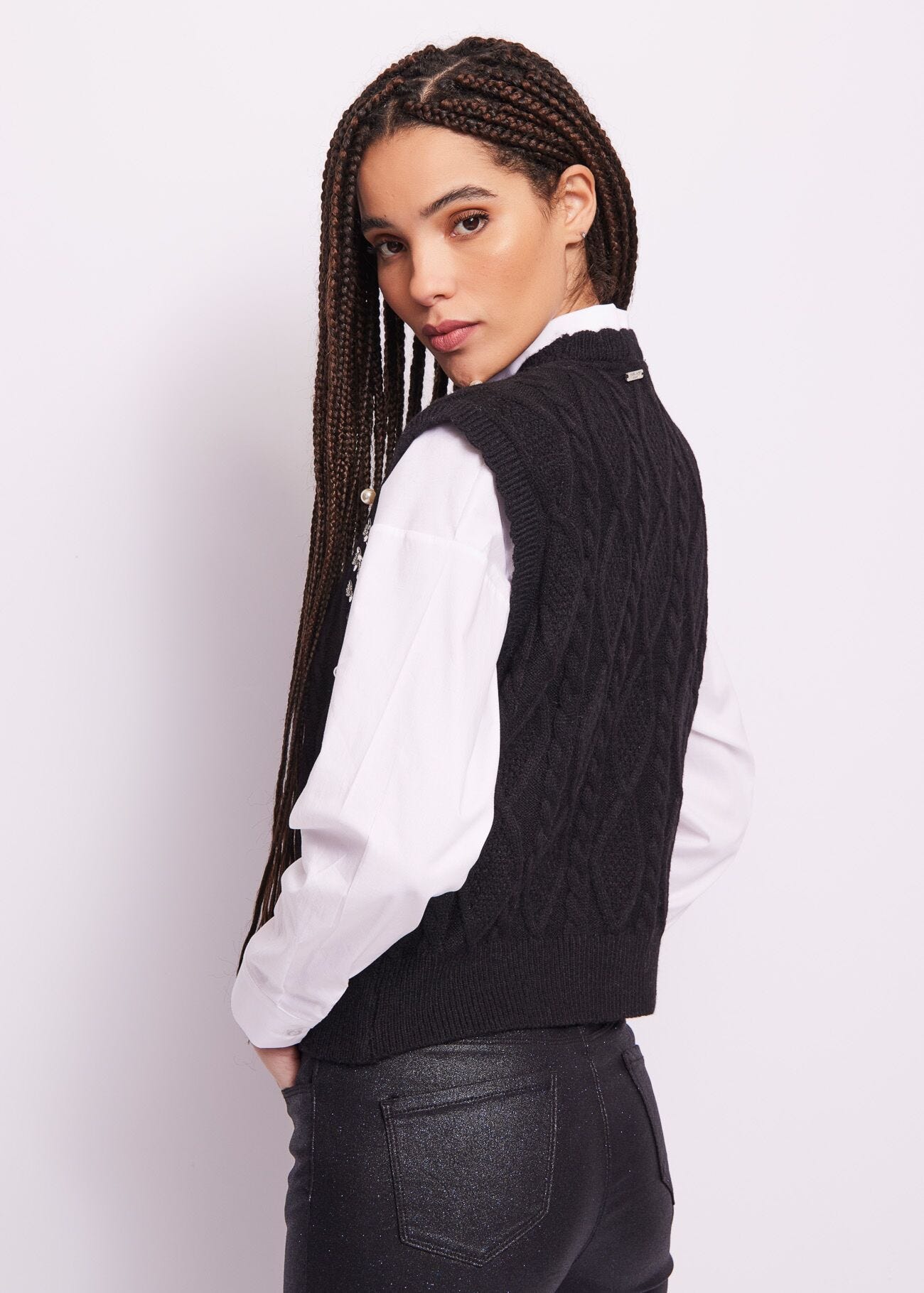 Knitted vest with rhinestones