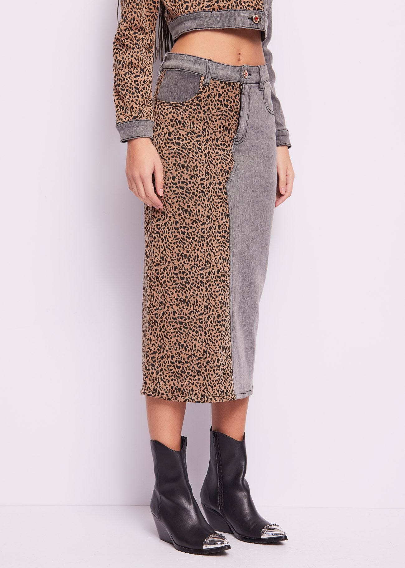 Printed denim skirt