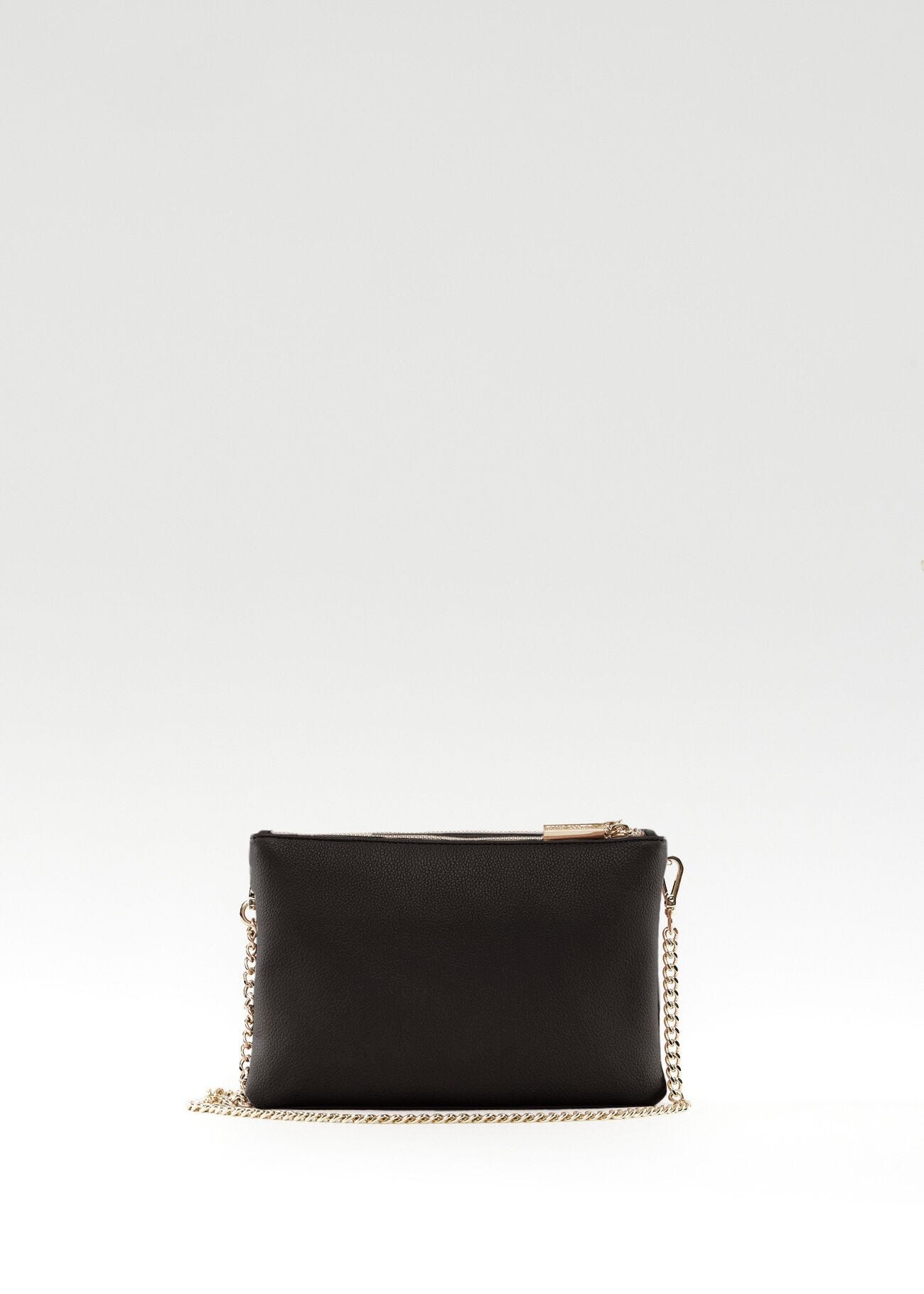 Bandolera negra con tachuelas