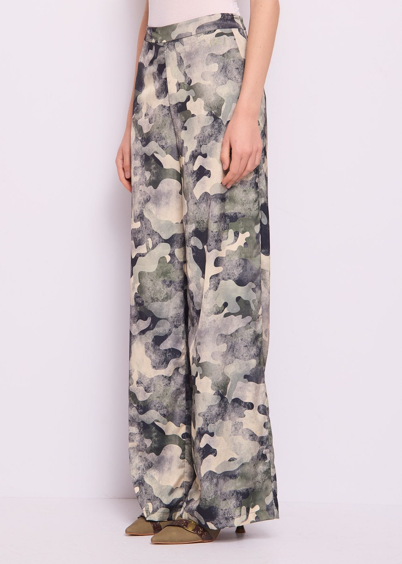 Pantaloni in raso stampato