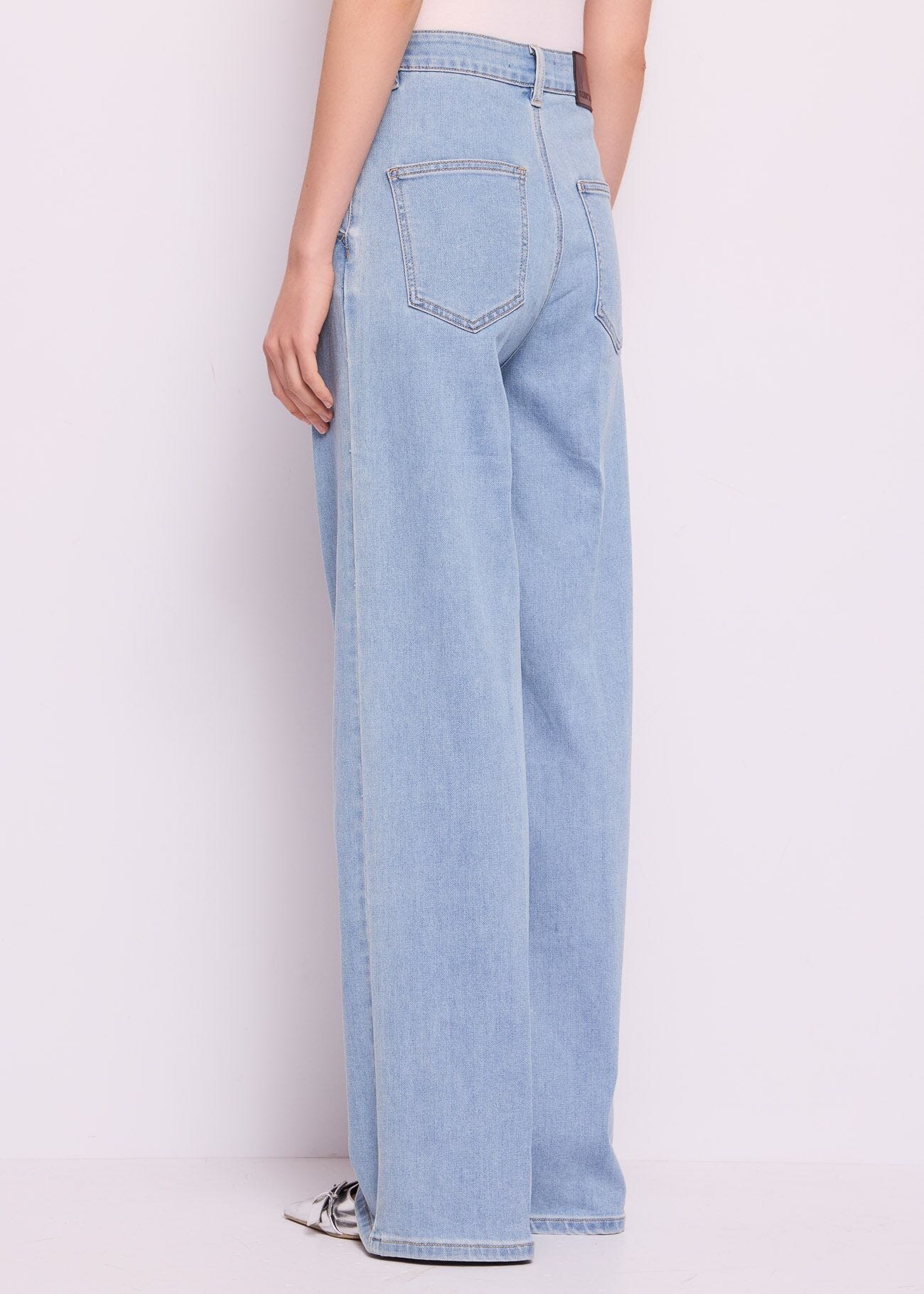 Jeans in cotone con piega