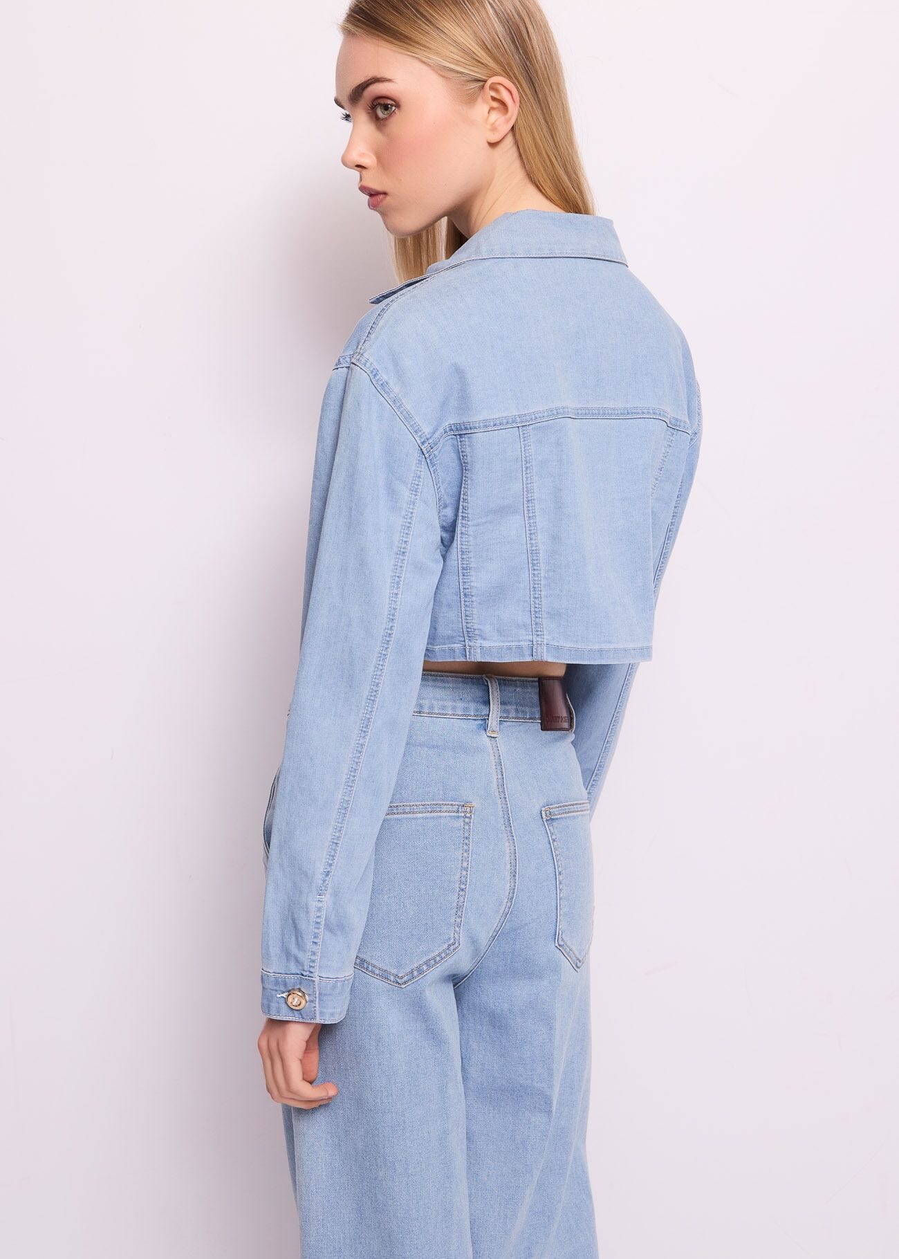 Short cotton denim jacket